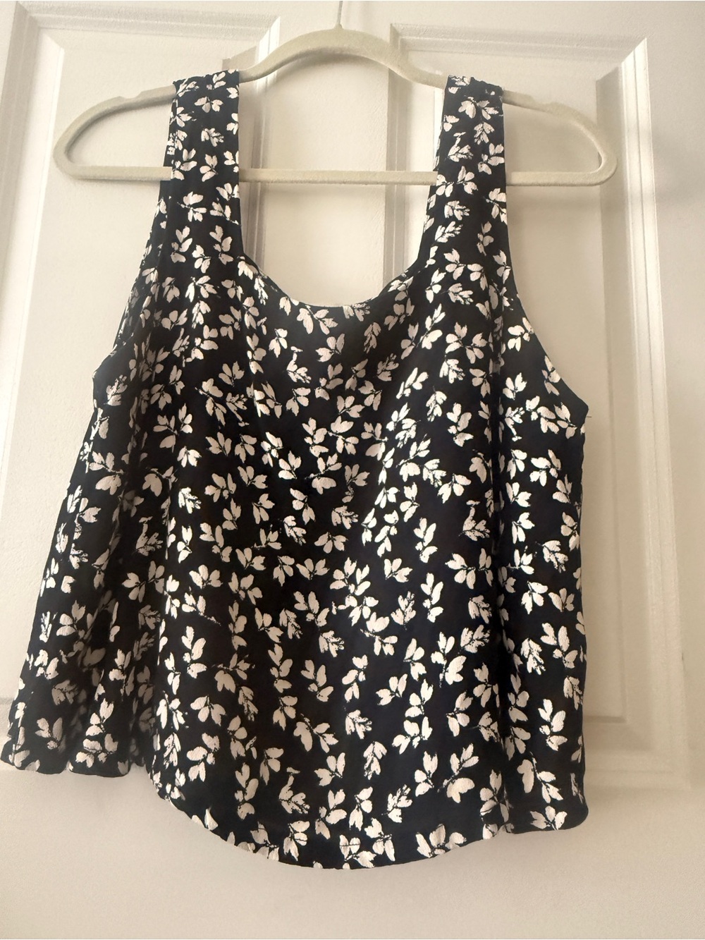 BE COOL Black Tank Top with White Floral Print